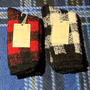 NWT 2-Pairs of A New Day Cozy Crew Socks - Sizes 4-10 - Red/Black + White/Black
